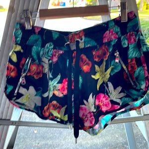 Flower design shorts